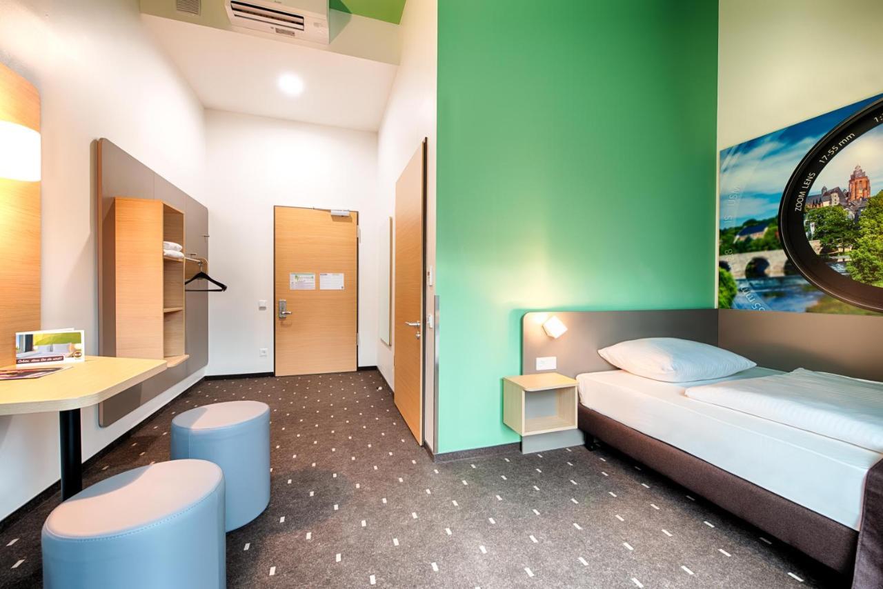 B&B Hotel Вецлар Екстериор снимка